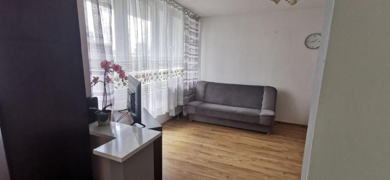 Appartement Kawalerka Z Balkonem 27 à Częstochowa Extérieur photo