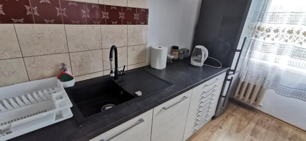 Appartement Kawalerka Z Balkonem 27 à Częstochowa Extérieur photo