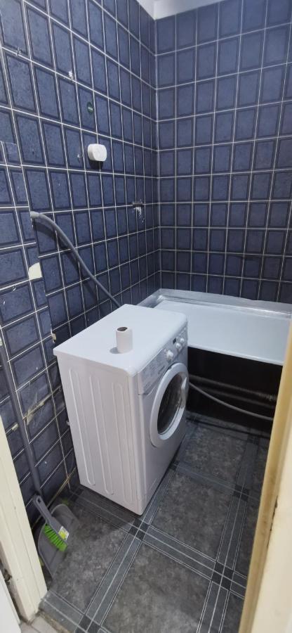 Appartement Kawalerka Z Balkonem 27 à Częstochowa Extérieur photo