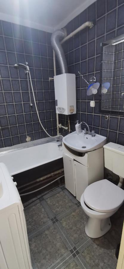 Appartement Kawalerka Z Balkonem 27 à Częstochowa Extérieur photo
